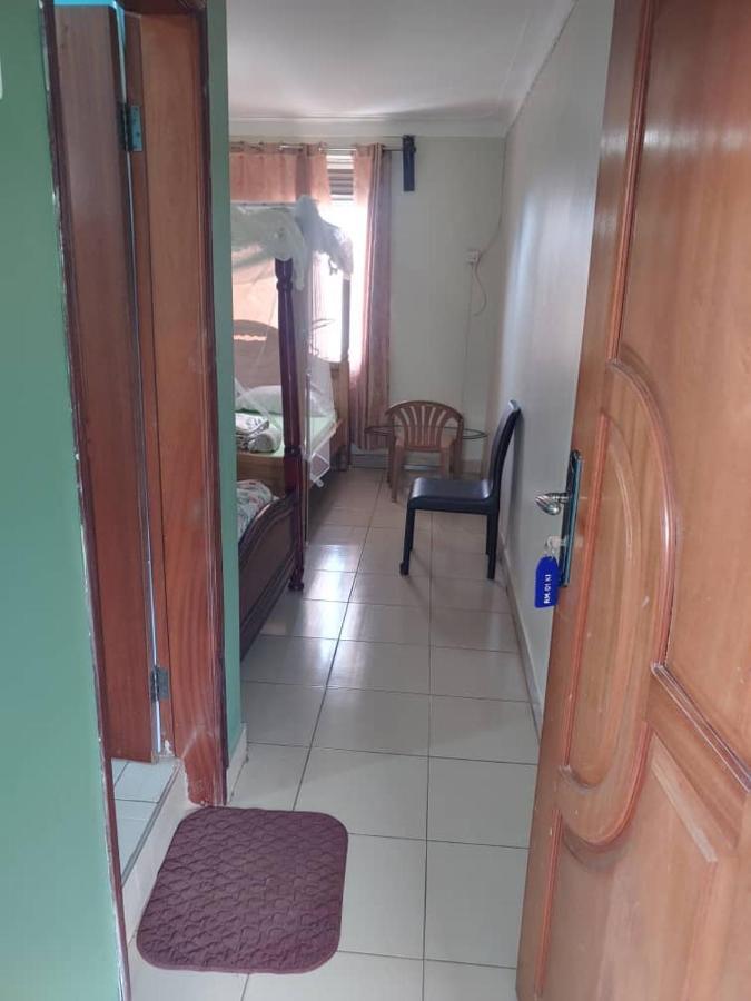NEW AFRICAN VILLAGE Entebbe Luaran gambar