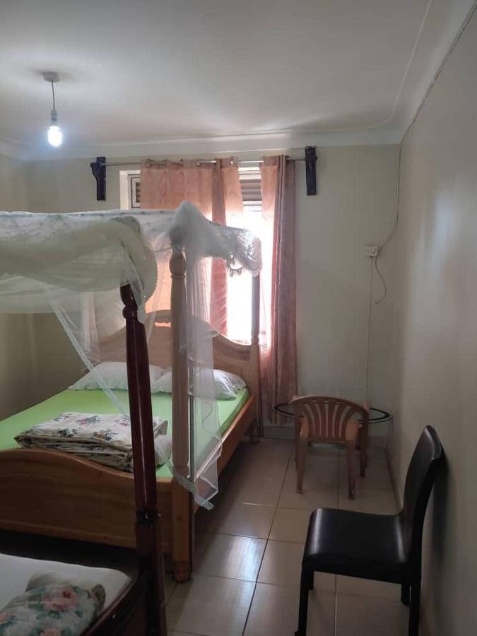 NEW AFRICAN VILLAGE Entebbe Luaran gambar